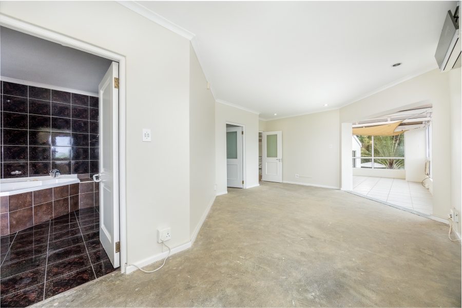 4 Bedroom Property for Sale in Aurora Western Cape